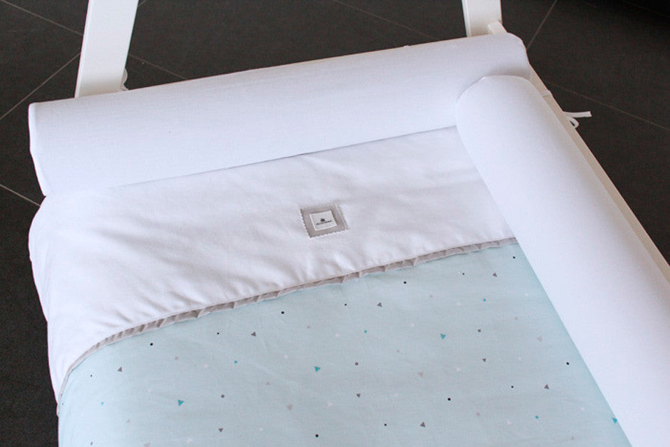Rulo protector en blanco para cama Montessori 70x140cm