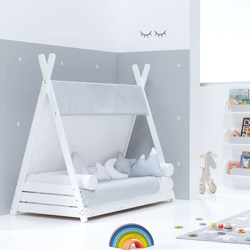 Cama Montessori tipo cabaña, estructura de madera blanca para niños, diseño funcional y educativo gris