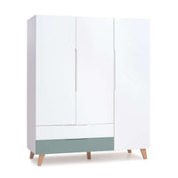 Armario infantil (3 puertas) estilo nórdico patas madera · Lifestyle Plus+