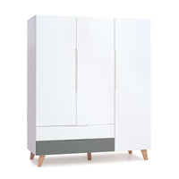 Armario infantil (3 puertas) estilo nórdico patas madera · Lifestyle Plus+