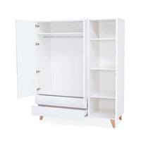 Armario infantil (3 puertas) estilo nórdico patas madera · Lifestyle Plus+