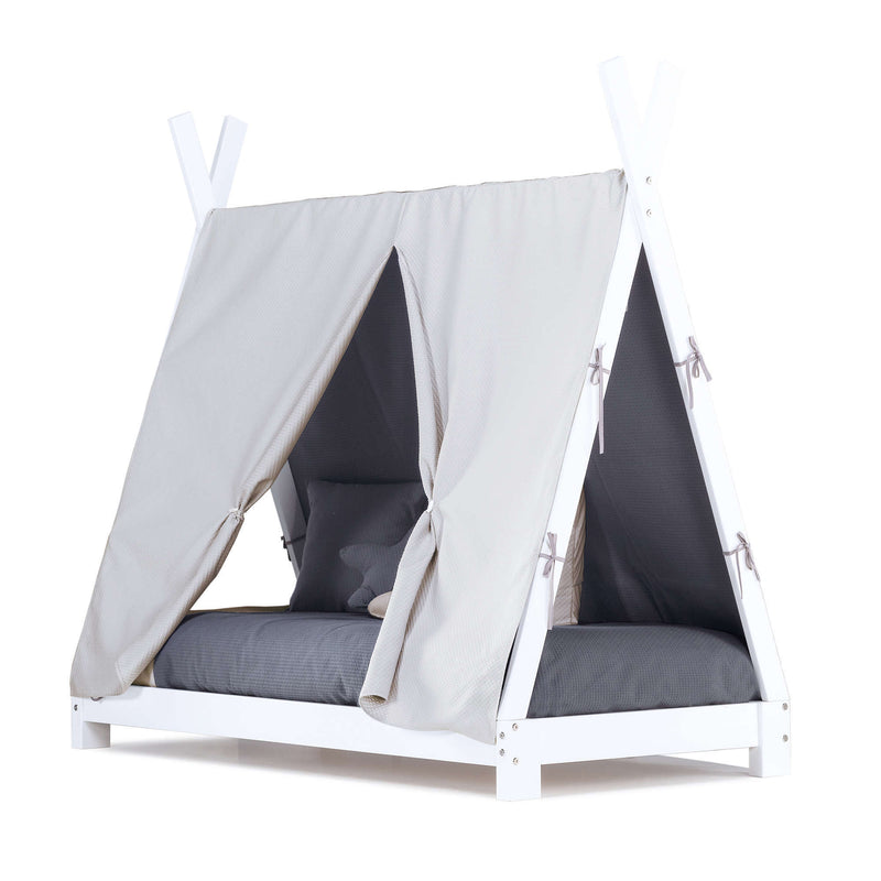 cama montessori con forma de cabaña en color gris