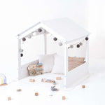 Módulo en forma de casita para jugar en habitaciones infantiles de niño/niña