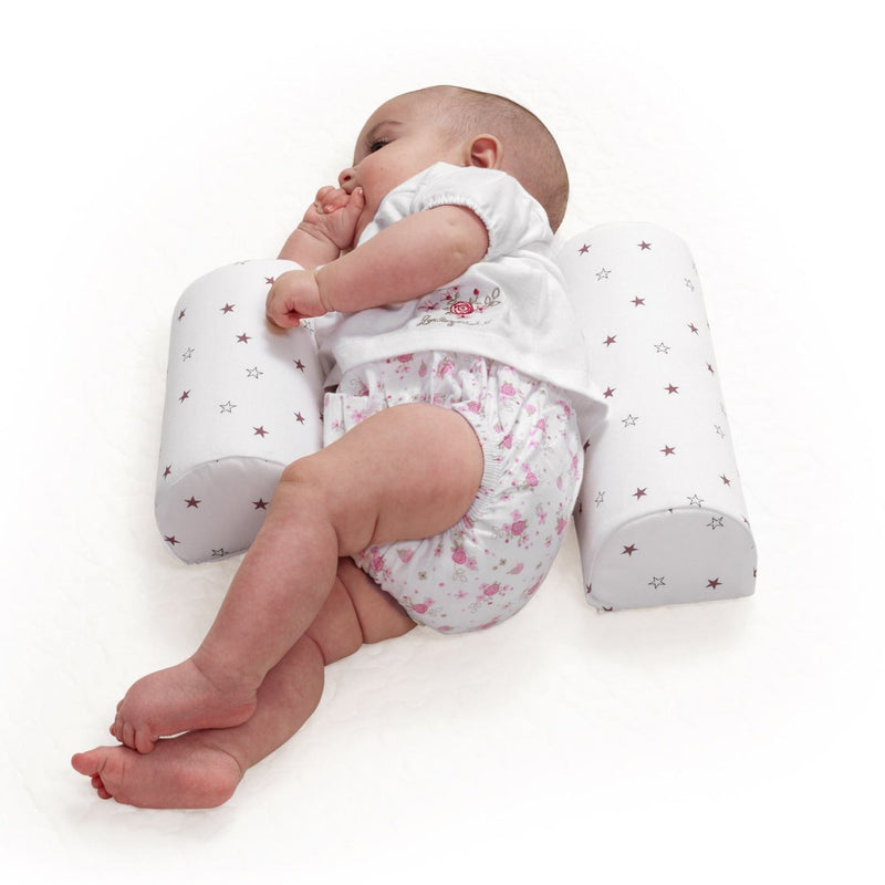 PrincipesyPrincesas.es: Conoce la importancia de la postura en los bebés  durante los primeros meses y el cojín antivuelco.