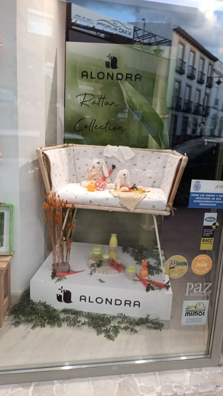 Exposición de ratán de Alondra en la tienda Veo Veo