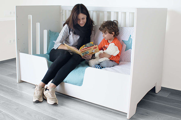 Cuna convertible en cama Montessori