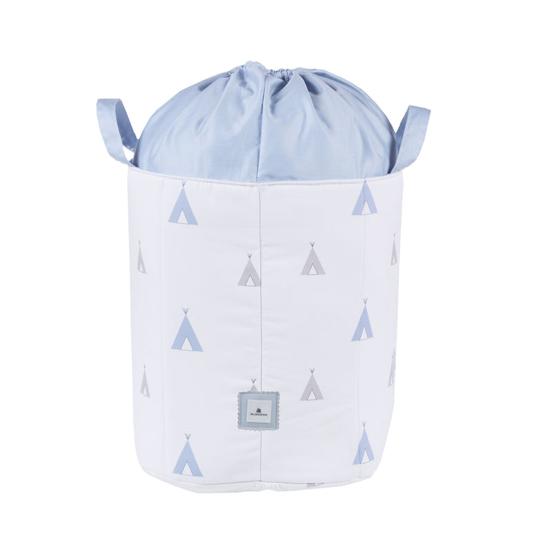 Saco portajuguetes textil blanco estampado tipis azul cielo