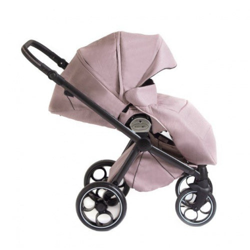 Sillita de paseo dúo bebé rosa fibra de carbono Momon 